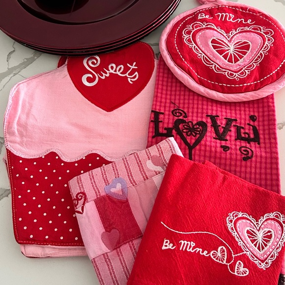 Valentine’s kitchen bundle - Picture 16 of 16